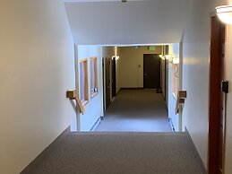 Wildwood Lodge Downtown Condos with Hot Tub