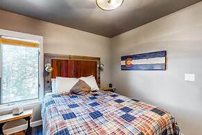 Wildwood Lodge Downtown Condos with Hot Tub