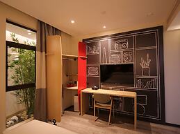 Ibis Shanghai Changshou