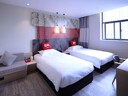 Ibis Shanghai Changshou