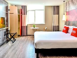 Ibis Shanghai Changshou