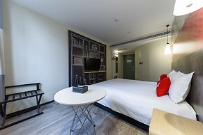 Ibis Shanghai Changshou