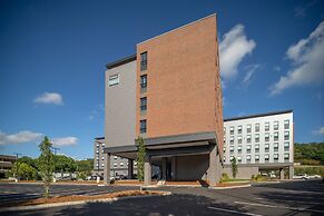 Fairfield Inn & Suites by Marriott Boston Waltham