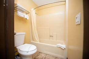 Casa Bella Inn - Huntington Park