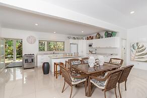 Natura Beach Pool Villa 2