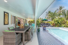 Natura Beach Pool Villa 2