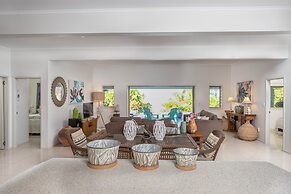 Natura Beach Pool Villa 2