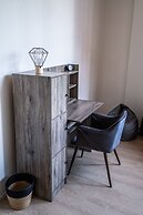 Step In Lodge - Hostel