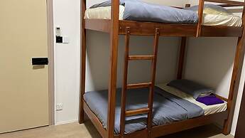 Step In Lodge - Hostel