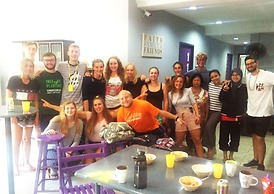 Step In Lodge - Hostel