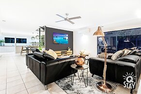 Sardinia 7 Bedroom Waterfront House - Q Stay