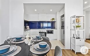 Circle on Cavill - Q Stay