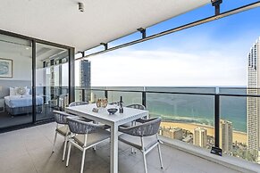 Circle on Cavill - Q Stay