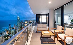 Circle on Cavill - Q Stay