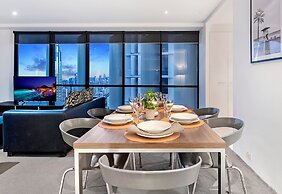 Circle on Cavill - Q Stay