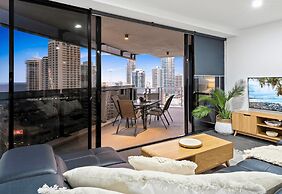 Circle on Cavill - Q Stay