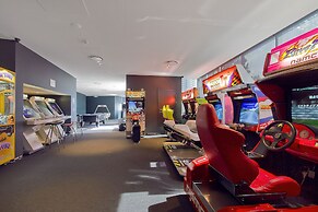 Circle on Cavill - Q Stay