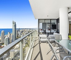 Circle on Cavill - Q Stay