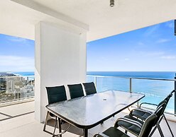 Circle on Cavill - Q Stay