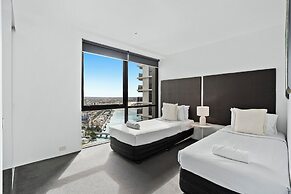 Circle on Cavill - Q Stay