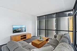 Circle on Cavill - Q Stay