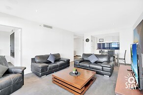 Circle on Cavill - Q Stay