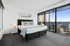 Circle on Cavill - Q Stay