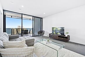 Circle on Cavill - Q Stay