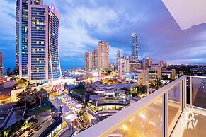 Circle on Cavill - Q Stay