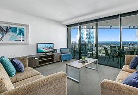 Circle on Cavill - Q Stay