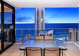 Circle on Cavill - Q Stay