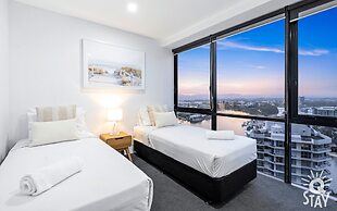 Circle on Cavill - Q Stay