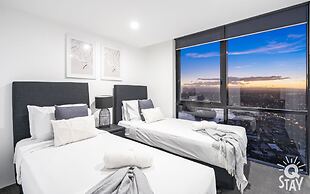 Circle on Cavill - Q Stay