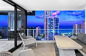 Circle on Cavill - Q Stay