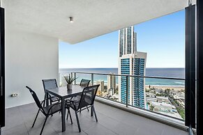 Circle on Cavill - Q Stay