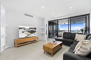 Circle on Cavill - Q Stay