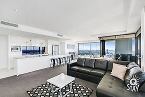 Circle on Cavill - Q Stay