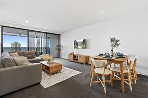 Circle on Cavill - Q Stay