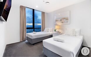 Circle on Cavill - Q Stay