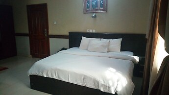 Brighton Hotel and Suites