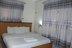 Grand Decent Hotel and Suites