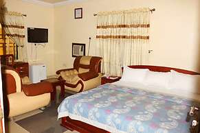 Green Park Hotel and Suites