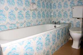 Green Park Hotel and Suites