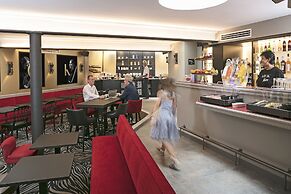 Hotel Arok