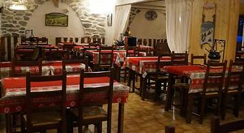 Le Blanchon Hotel