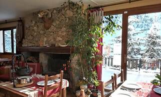 Le Blanchon Hotel