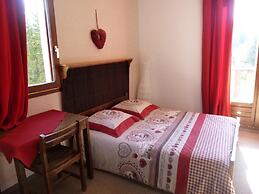 Le Blanchon Hotel