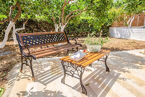 Agia Pelagia Blue Apt 50m from Sea