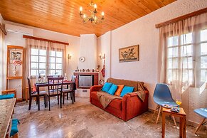 Agia Pelagia Blue Apt 50m from Sea