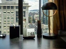 SO/ Auckland